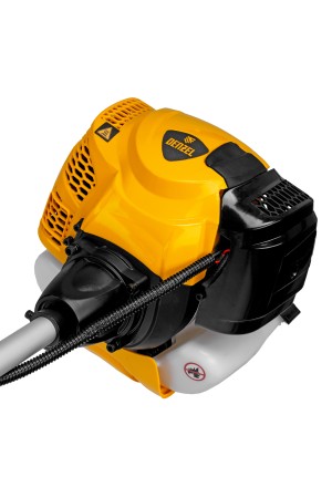 Триммер бензиновый DTL-52S, 52 см3, разъемная штанга, состоит из 2 частей Denzel