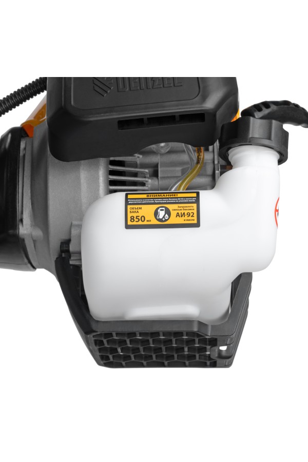 Триммер бензиновый DGT-43-PRO, анти-вибро, 43 см3, неразъем, состоит из 2 частей Denzel