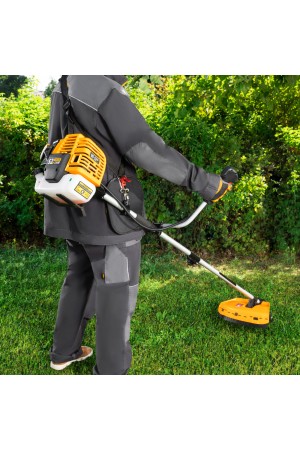 Триммер бензиновый DGT-43-PRO, анти-вибро, 43 см3, неразъем, состоит из 2 частей Denzel