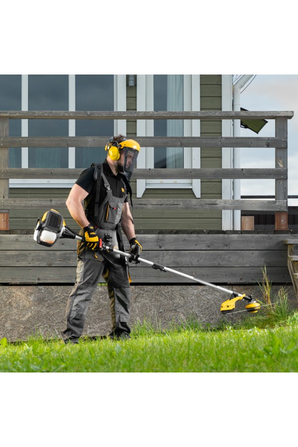 Триммер бензиновый мультифункциональный DGT-52S-MAX, 52 см3, разъёмная штанга Denzel