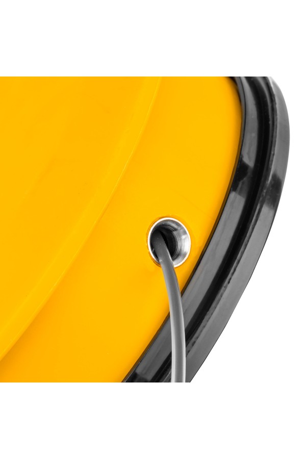 Катушка для триммера универсальная, подходит ко всем косам, идущим в комплекте с ножами Denzel