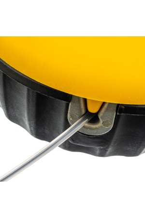 Катушка универсальная триммерная, гайка М10 х 1.25, гайка М8, винт М8-М10, левая резьба, шаг 1.25 мм Denzel