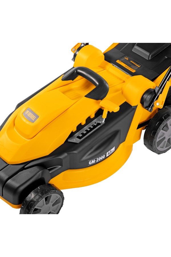 Газонокосилка электрическая GM-2000, 2000 Вт, ширина 43 см, 6 уровней, травосборник 45 л. Denzel