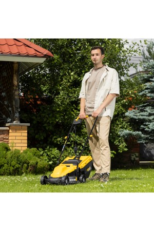 Газонокосилка электрическая GM-1100, 1100 Вт, шир. 32 см, 3 уров., травосб. 30 л Denzel