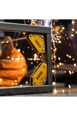 Набор из 4 магнитных фиксаторов для сварочных работ Denzel