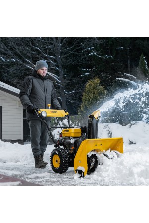 Бензиновая снегоуборочная машина SB 560 LP, 212 cc, электростартер, фара Denzel