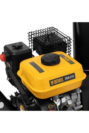 Бензиновая снегоуборочная машина SBM 610, 212 cc, ручной старт, фара Denzel