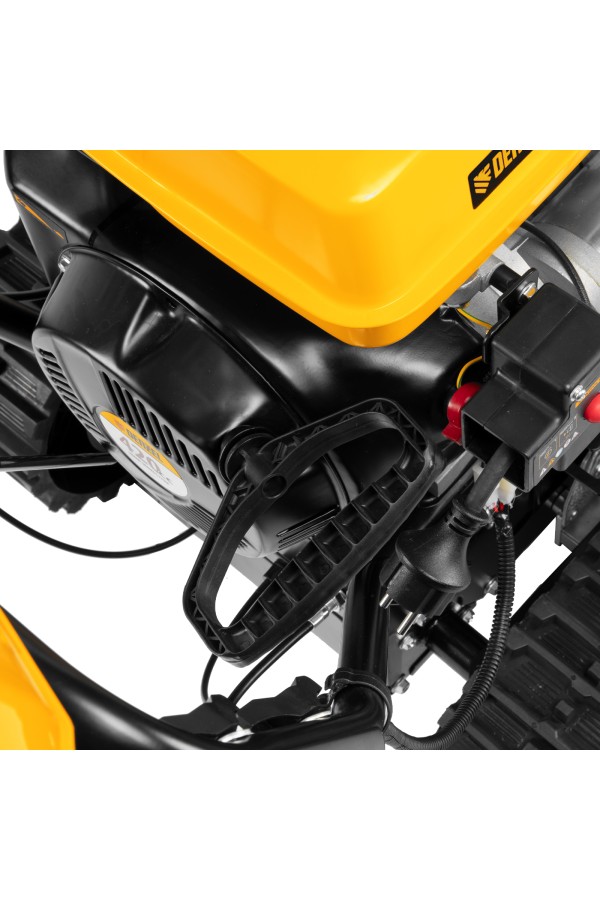 Бензиновая снегоуборочная машина SBL 711DT PRO, 420cc, гусеницы, эл.старт, блок. дифф. Denzel