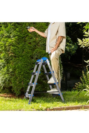 Стремянка двухсторонняя 4 ступени, сталь профиль, стальные ступени, Россия Сибртех